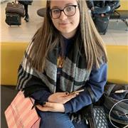 Étudiante en droit disponible pour du soutien de scolaire ou de l’aide au devoirs pour des élèves jusqu’en 3ème